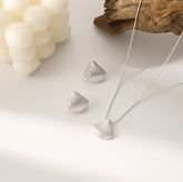 Shell Necklace/Earrings 18k Gold Plated