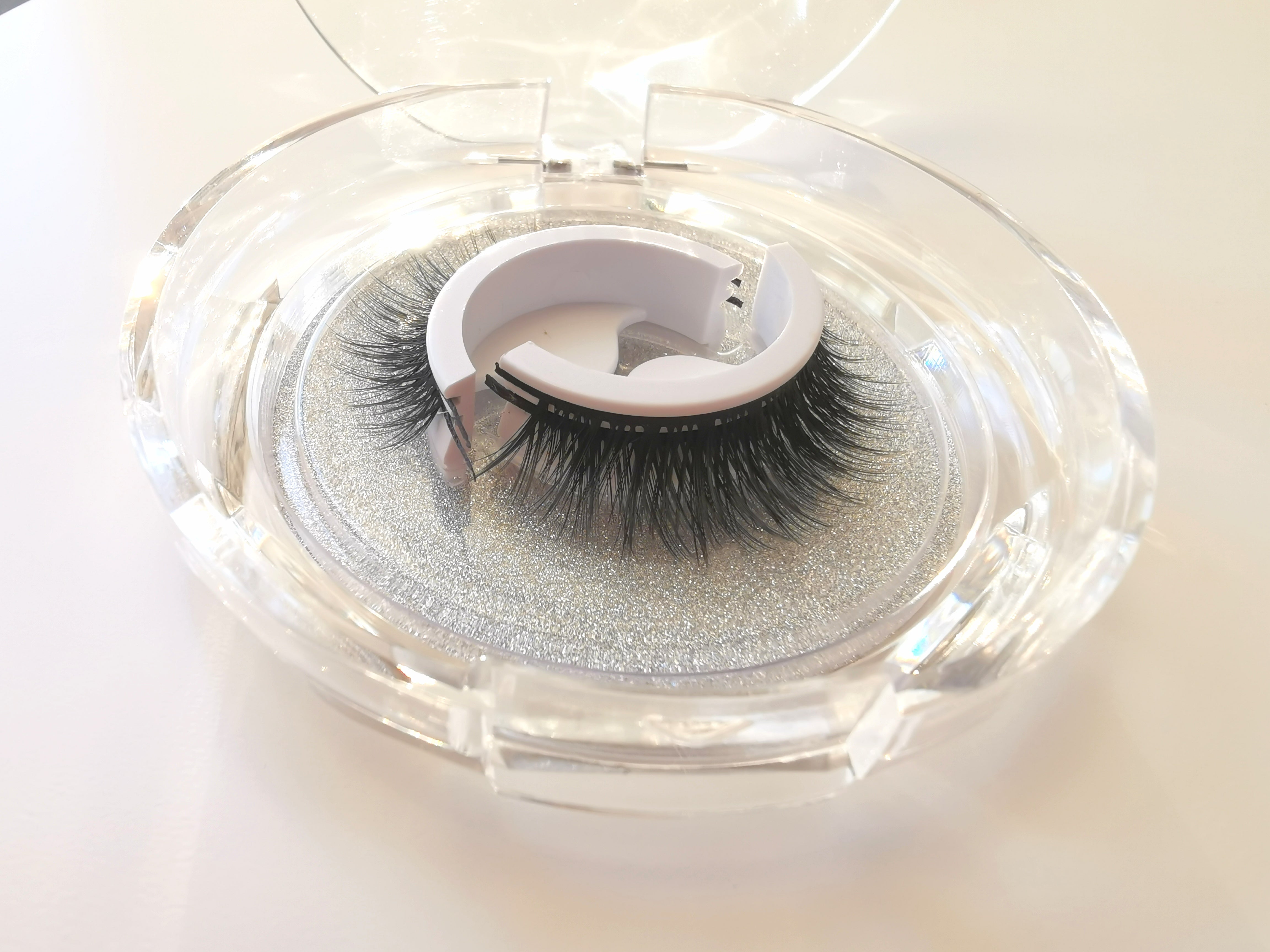 NEW! Self-adhesive Eyelashes 2 Pairs- No Glue! No Magnetic Liner! No Tools! NEW! Self-adhesive Eyelashes 2 Pairs- No Glue! No Magnetic Liner! No Tools!