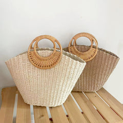 Handmade Ring Wood Handle Straw Bag