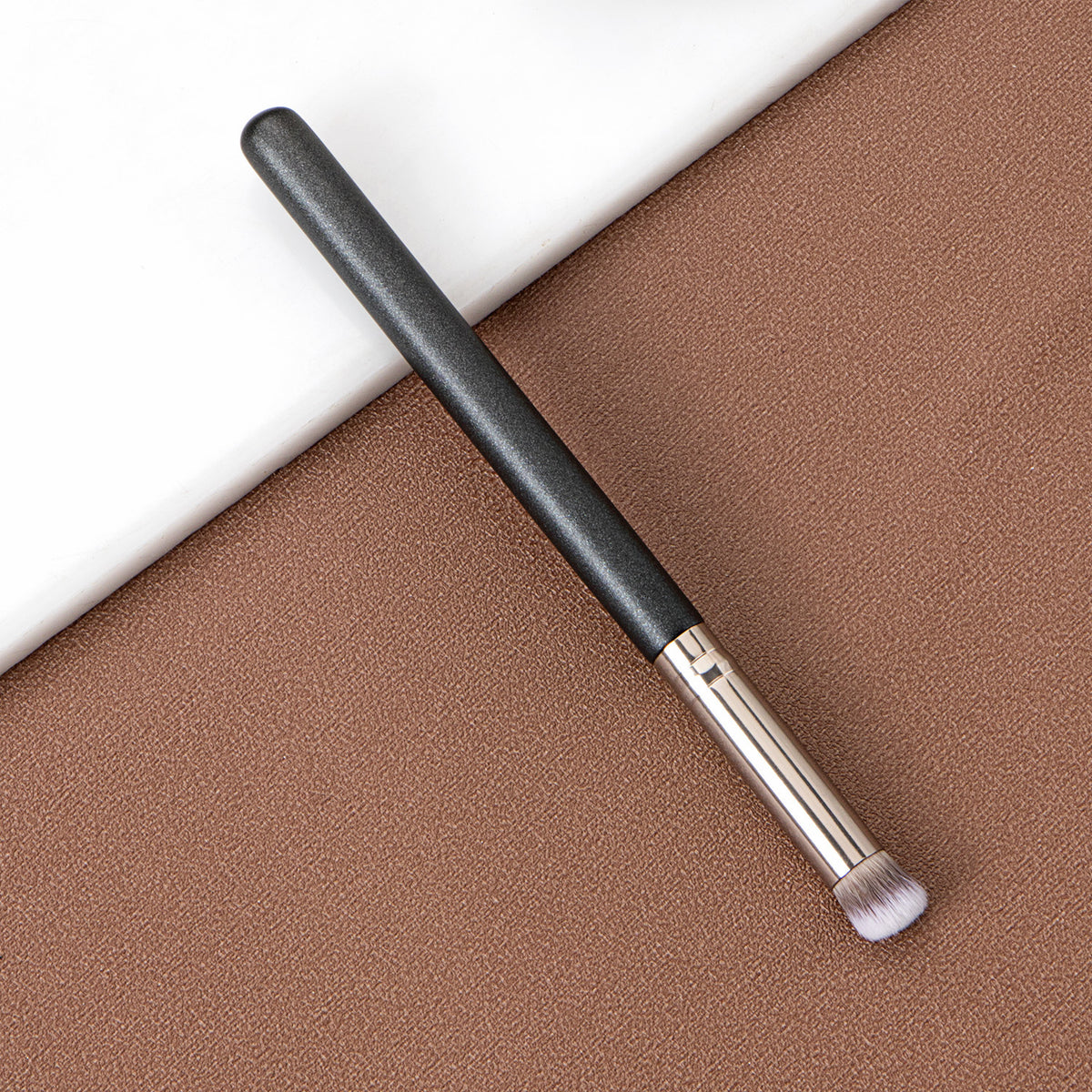 Popular Concealer Brush/ Slanted Foundation