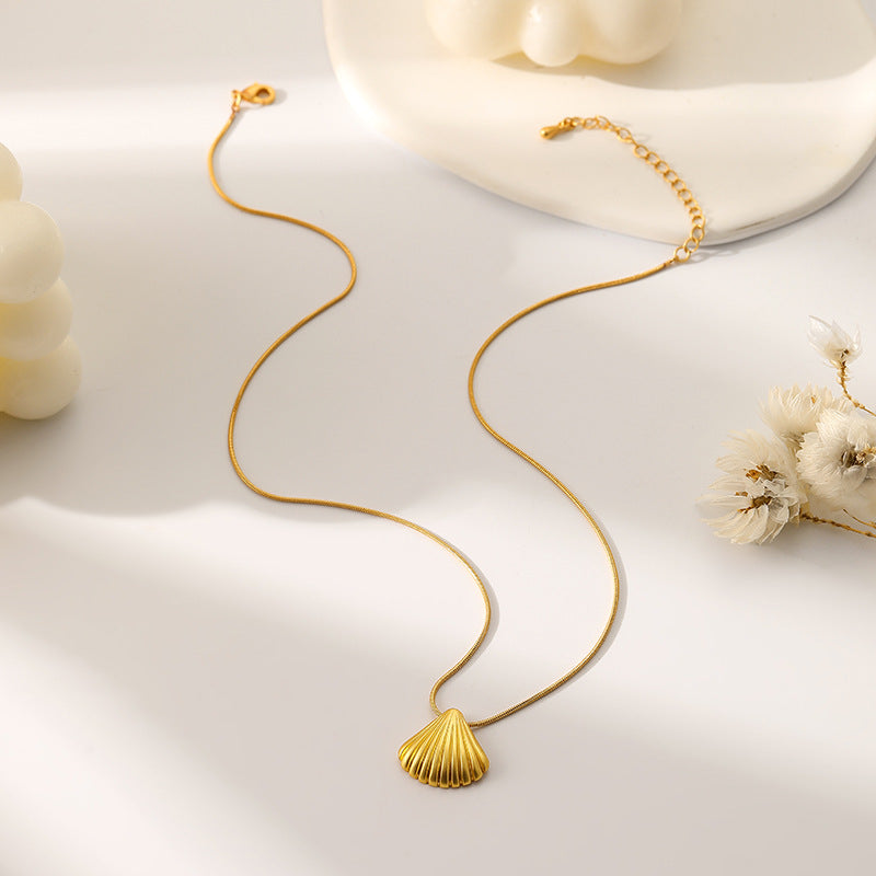 Shell Necklace/Earrings 18k Gold Plated