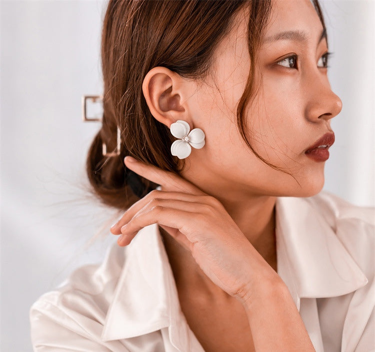 White Gardenia Earring