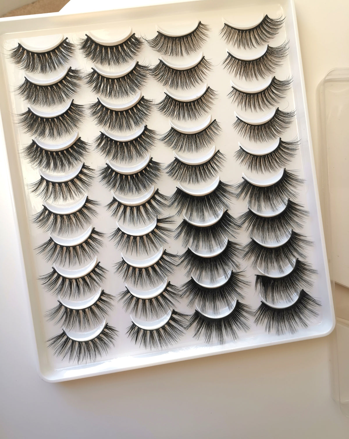 20 Pairs of 3D False Eyelashes 4 Styles
- Handmade